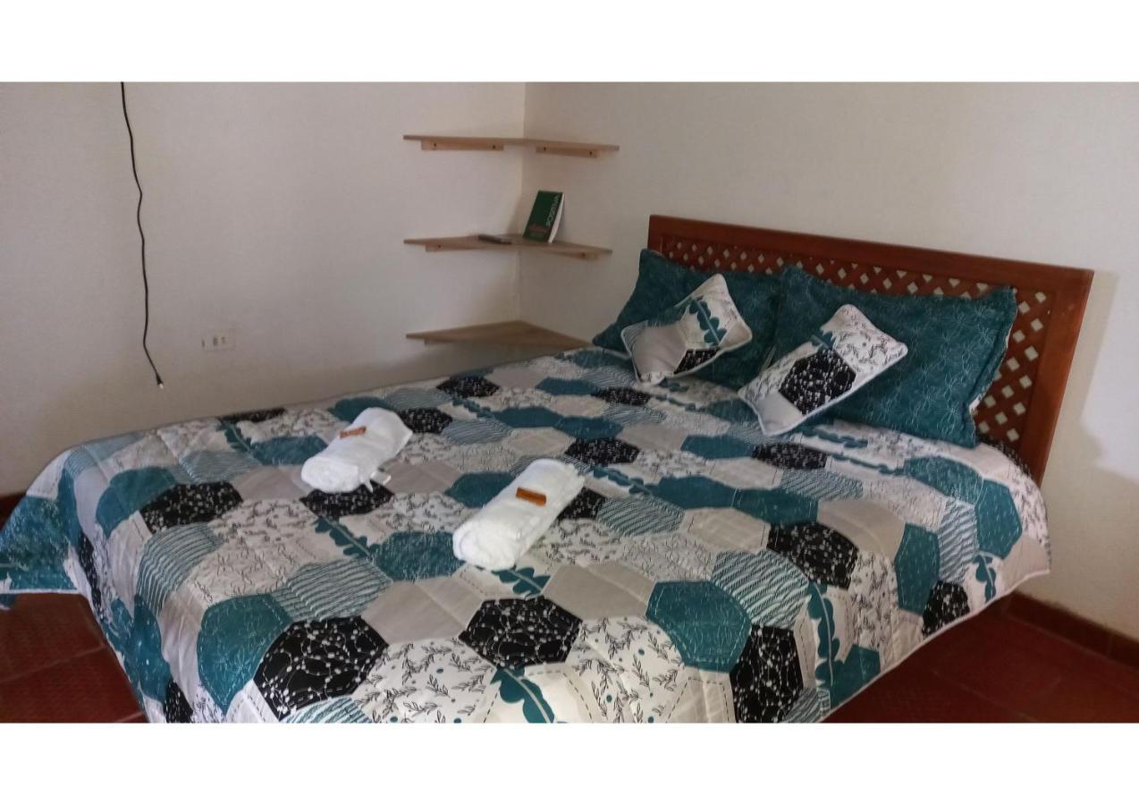 Hospedaje Y Camping Del Rio Монгуі Екстер'єр фото