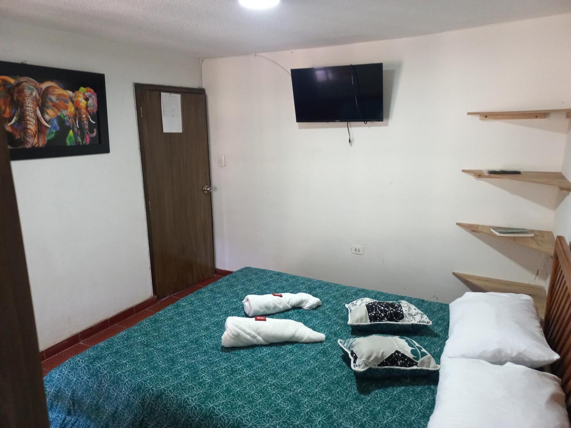 Hospedaje Y Camping Del Rio Монгуі Екстер'єр фото