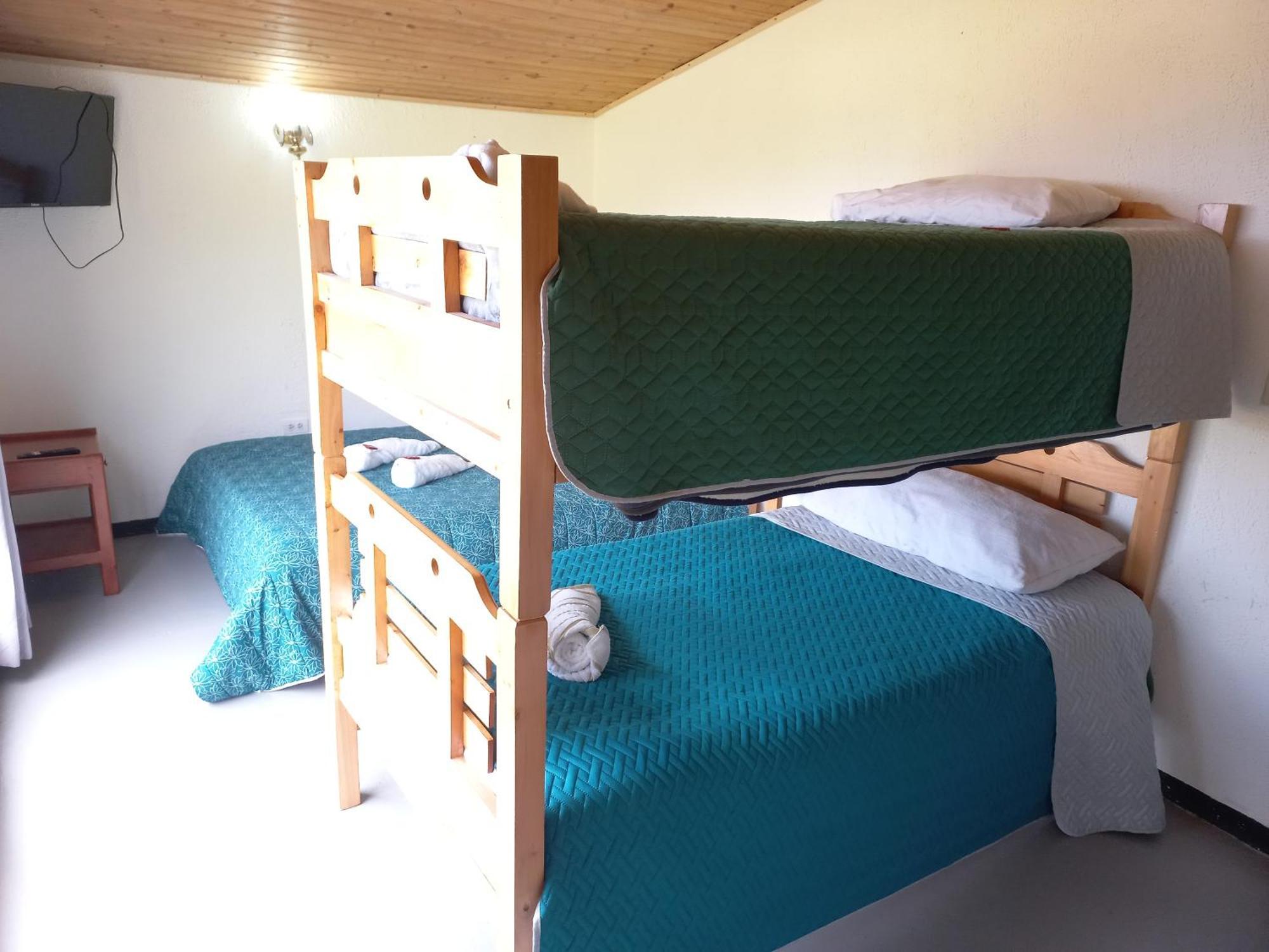 Hospedaje Y Camping Del Rio Монгуі Екстер'єр фото